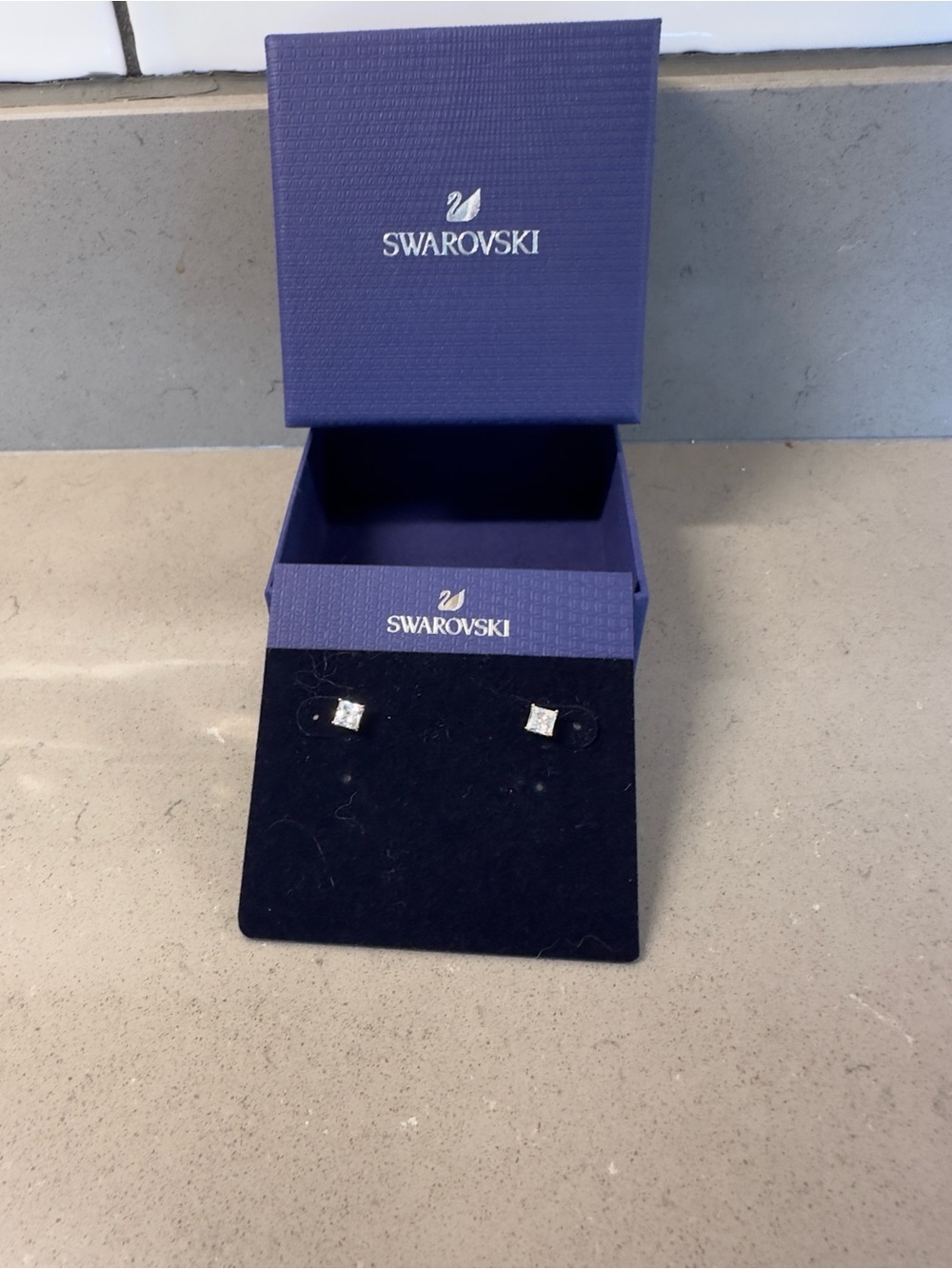 NWT Genuine Swarovski Stilla Attract Square Stud Earrings